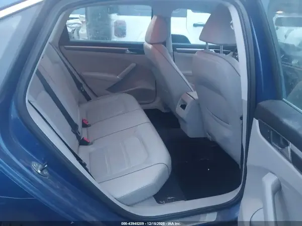 1VWDT7A37HC059533 2017 VOLKSWAGEN PASSAT - Image 8