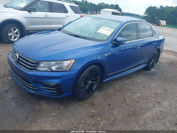1VWDT7A37HC061167 2017 VOLKSWAGEN PASSAT - Image 2