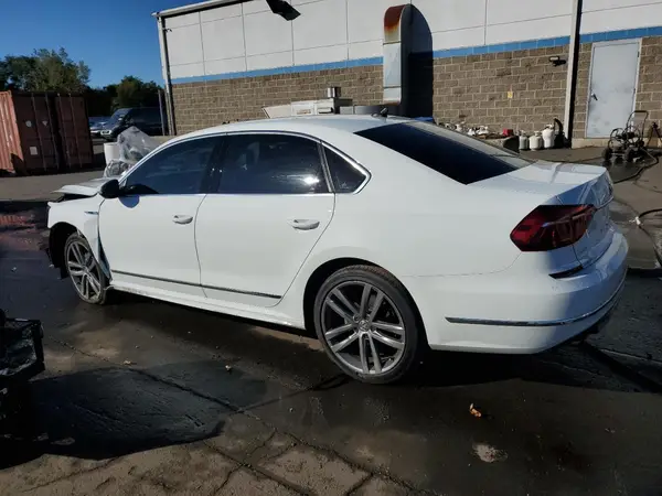 1VWDT7A37HC068636 2017 VOLKSWAGEN PASSAT - Image 2
