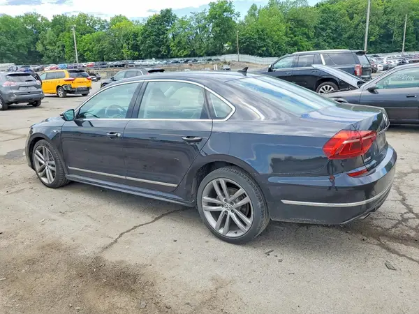 1VWDT7A37HC068927 2017 VOLKSWAGEN PASSAT - Image 2