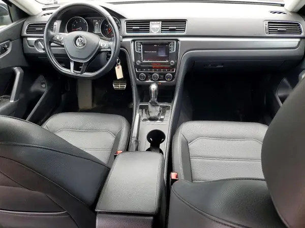 1VWDT7A37HC068927 2017 VOLKSWAGEN PASSAT - Image 8