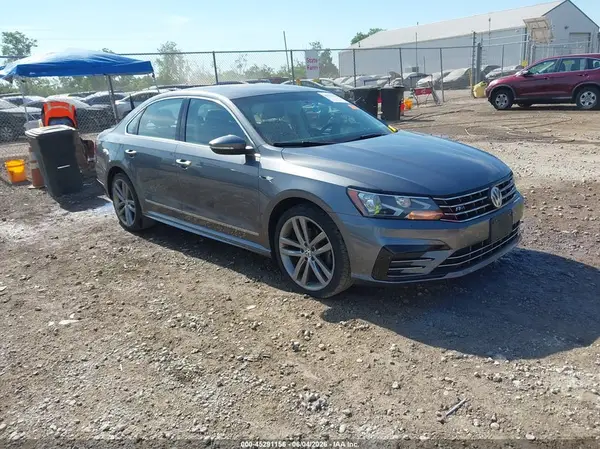 1VWDT7A37HC069706 2017 VOLKSWAGEN PASSAT - Image 1