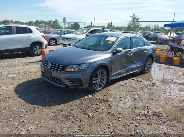 1VWDT7A37HC069706 2017 VOLKSWAGEN PASSAT - Image 2