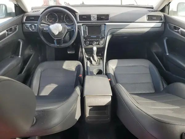 1VWDT7A37HC069835 2017 VOLKSWAGEN PASSAT - Image 8