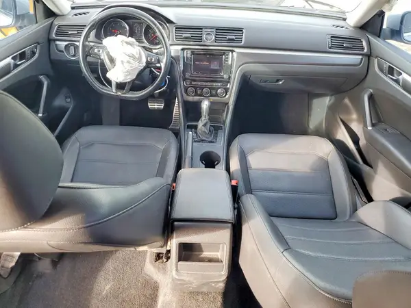 1VWDT7A37HC069897 2017 VOLKSWAGEN PASSAT - Image 8