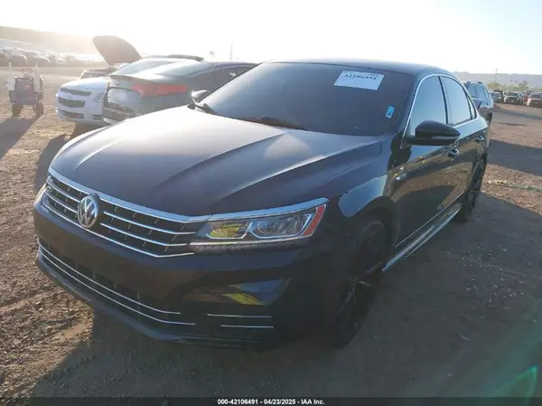 1VWDT7A37HC073271 2017 VOLKSWAGEN PASSAT - Image 2