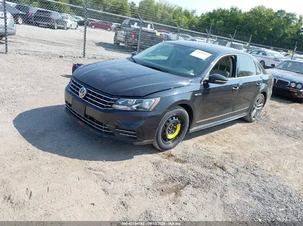 1VWDT7A37HC079765 2017 VOLKSWAGEN PASSAT - Image 2