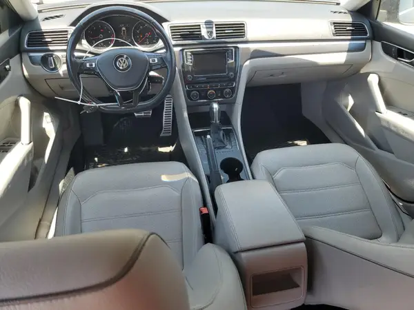 1VWDT7A37HC082486 2017 VOLKSWAGEN PASSAT - Image 8
