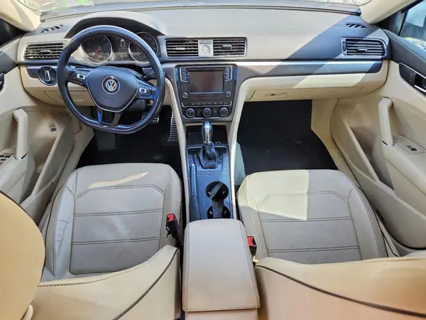 1VWDT7A37HC086330 2017 VOLKSWAGEN PASSAT - Image 8