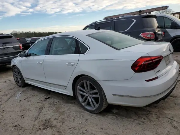 1VWDT7A38HC000216 2017 VOLKSWAGEN PASSAT - Image 2