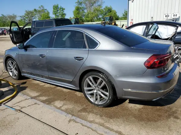 1VWDT7A38HC000376 2017 VOLKSWAGEN PASSAT - Image 2