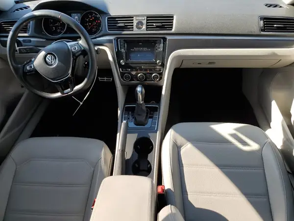 1VWDT7A38HC000376 2017 VOLKSWAGEN PASSAT - Image 8