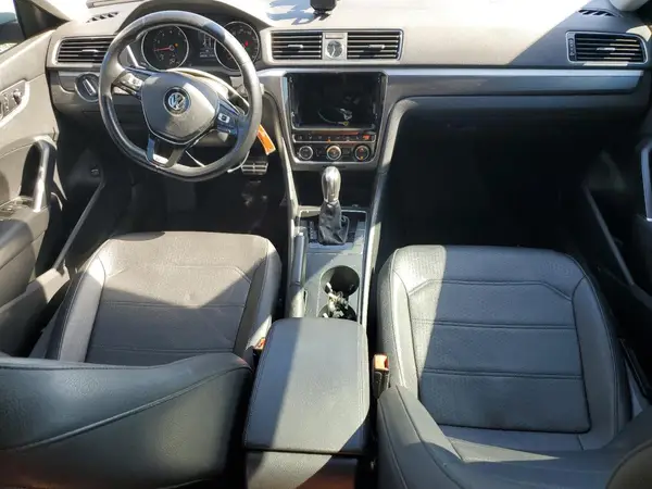 1VWDT7A38HC006436 2017 VOLKSWAGEN PASSAT - Image 8
