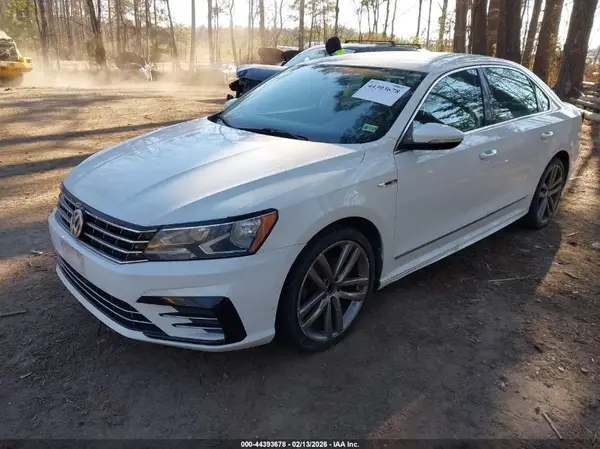 1VWDT7A38HC019350 2017 VOLKSWAGEN PASSAT - Image 2