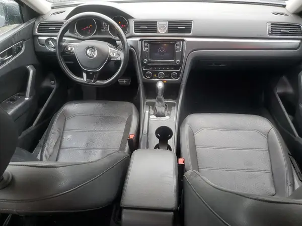 1VWDT7A38HC020725 2017 VOLKSWAGEN PASSAT - Image 8