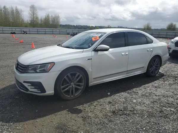 1VWDT7A38HC025407 2017 VOLKSWAGEN PASSAT - Image 1