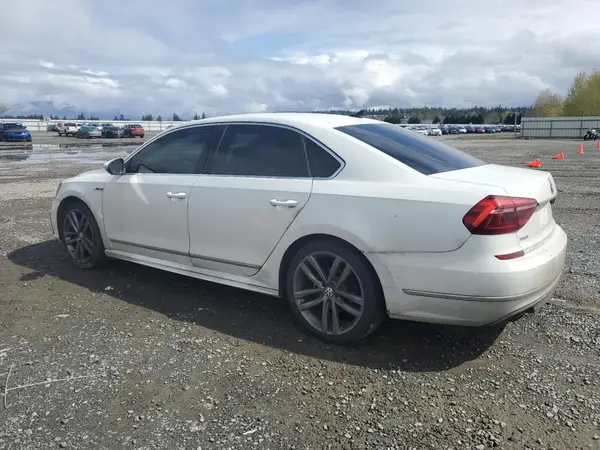 1VWDT7A38HC025407 2017 VOLKSWAGEN PASSAT - Image 2