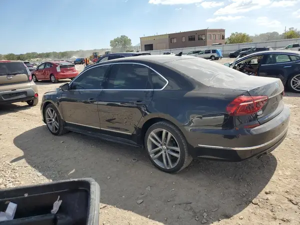 1VWDT7A38HC027996 2017 VOLKSWAGEN PASSAT - Image 2