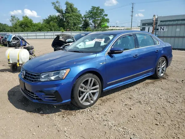 1VWDT7A38HC030056 2017 VOLKSWAGEN PASSAT - Image 1
