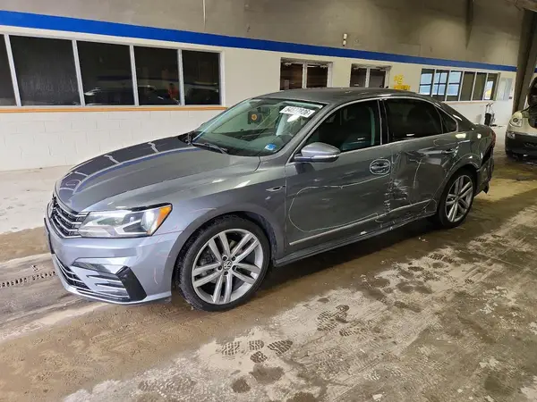 1VWDT7A38HC031210 2017 VOLKSWAGEN PASSAT - Image 1