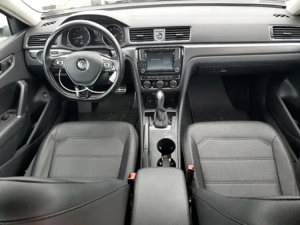 1VWDT7A38HC031479 2017 VOLKSWAGEN PASSAT - Image 8