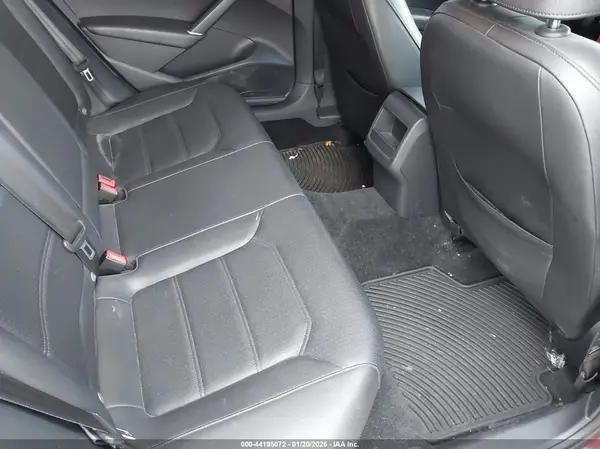 1VWDT7A38HC032793 2017 VOLKSWAGEN PASSAT - Image 8
