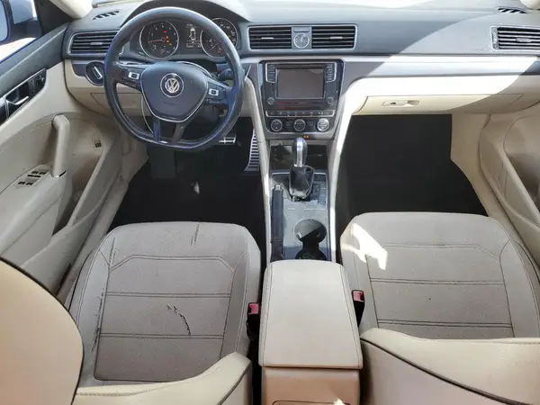 1VWDT7A38HC048704 2017 VOLKSWAGEN PASSAT - Image 8