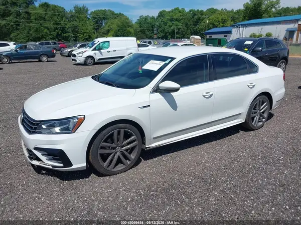 1VWDT7A38HC049593 2017 VOLKSWAGEN PASSAT - Image 2