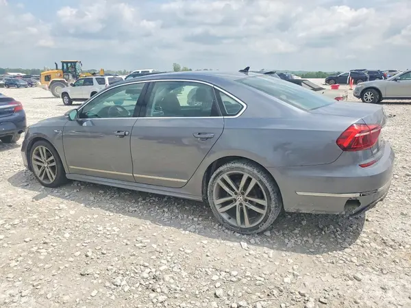 1VWDT7A38HC056088 2017 VOLKSWAGEN PASSAT - Image 2