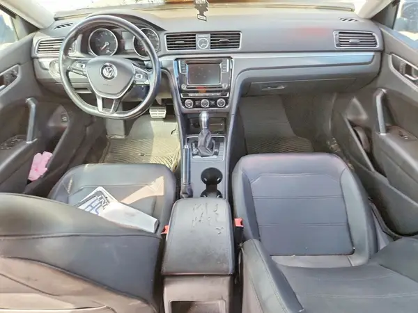 1VWDT7A38HC062148 2017 VOLKSWAGEN PASSAT - Image 8