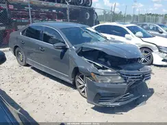 1VWDT7A38HC070850 2017 VOLKSWAGEN PASSAT