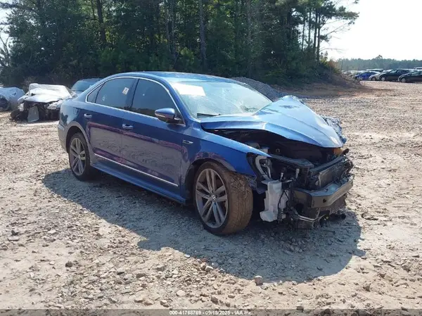 1VWDT7A38HC074414 2017 VOLKSWAGEN PASSAT - Image 1