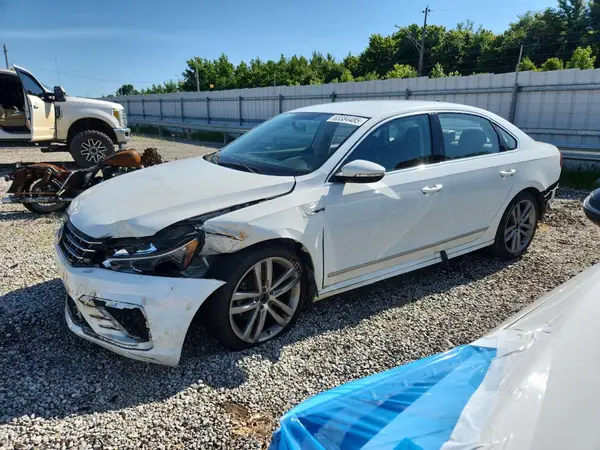 1VWDT7A38HC074543 2017 VOLKSWAGEN PASSAT - Image 1