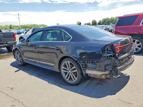 1VWDT7A38HC075630 2017 VOLKSWAGEN PASSAT - Image 2