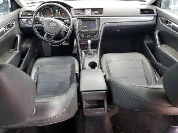 1VWDT7A38HC075840 2017 VOLKSWAGEN PASSAT - Image 8