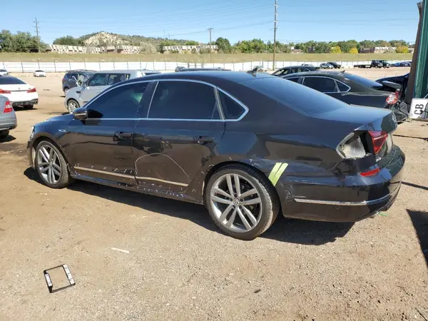 1VWDT7A38HC079113 2017 VOLKSWAGEN PASSAT - Image 2