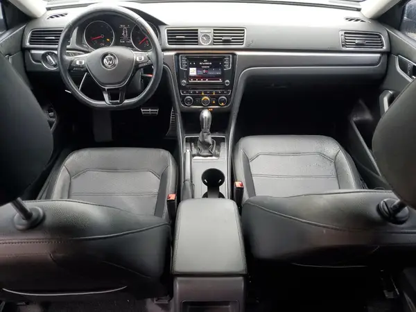 1VWDT7A38HC080472 2017 VOLKSWAGEN PASSAT - Image 8