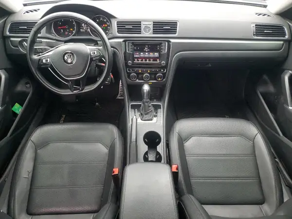 1VWDT7A39HC000435 2017 VOLKSWAGEN PASSAT - Image 8