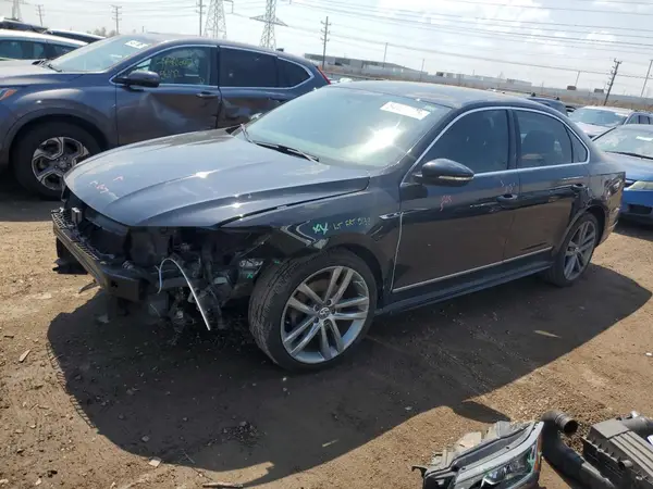 1VWDT7A39HC013380 2017 VOLKSWAGEN PASSAT - Image 1
