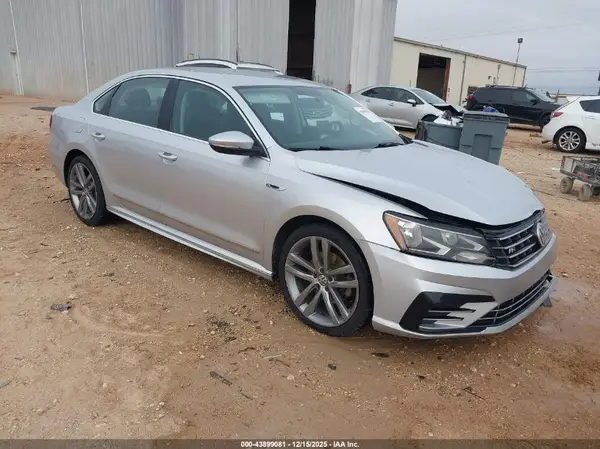 1VWDT7A39HC018921 2017 VOLKSWAGEN PASSAT - Image 1
