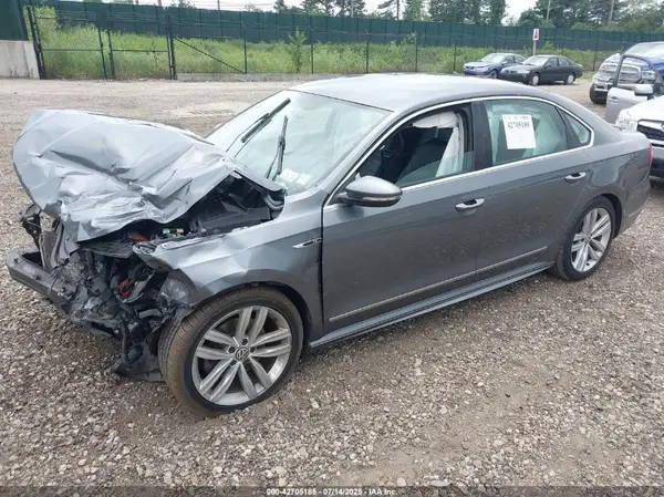 1VWDT7A39HC019213 2017 VOLKSWAGEN PASSAT - Image 2