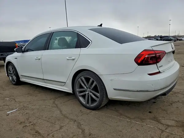 1VWDT7A39HC022015 2017 VOLKSWAGEN PASSAT - Image 2