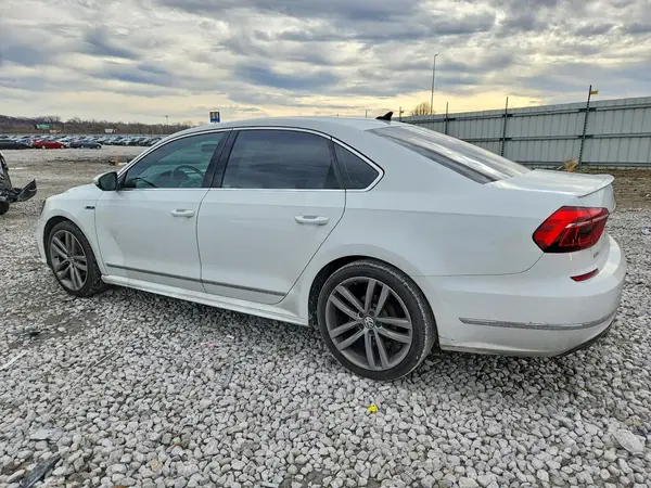 1VWDT7A39HC022029 2017 VOLKSWAGEN PASSAT - Image 2