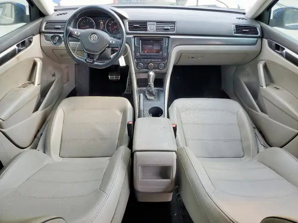 1VWDT7A39HC023083 2017 VOLKSWAGEN PASSAT - Image 8