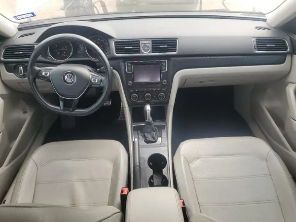 1VWDT7A39HC029529 2017 VOLKSWAGEN PASSAT - Image 8