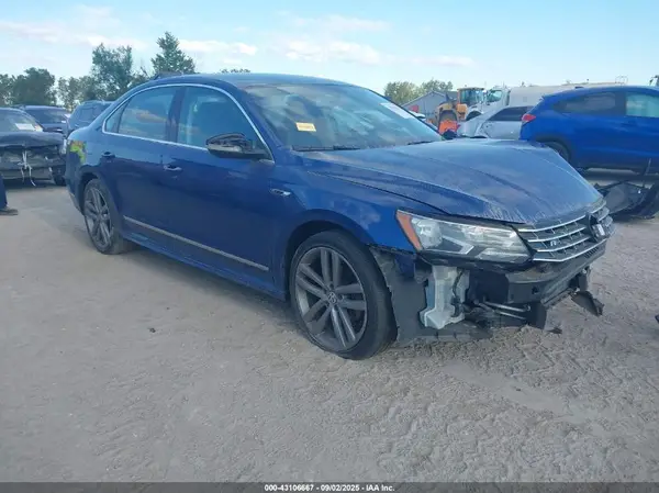 1VWDT7A39HC033595 2017 VOLKSWAGEN PASSAT - Image 1