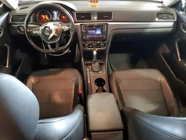 1VWDT7A39HC034567 2017 VOLKSWAGEN PASSAT - Image 8