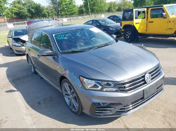 1VWDT7A39HC039865 2017 VOLKSWAGEN PASSAT - Image 1