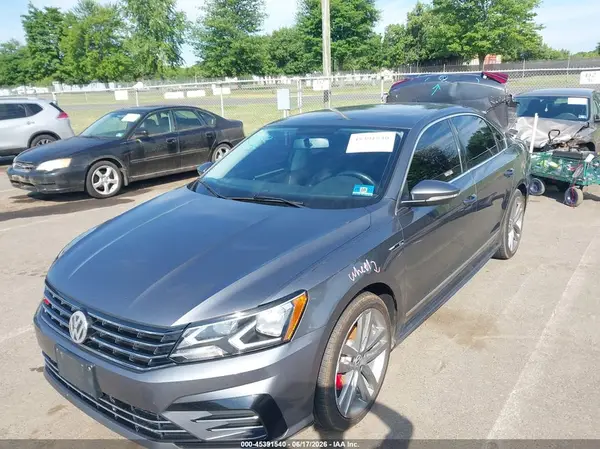 1VWDT7A39HC039865 2017 VOLKSWAGEN PASSAT - Image 2