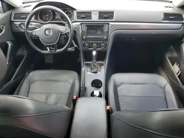 1VWDT7A39HC039963 2017 VOLKSWAGEN PASSAT - Image 8